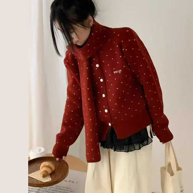 Korean-style design Christmas scarf, sweater, cardigan, versatile and high-end polka dot round-neck knit jacket for autumn and winter Korean-style design Christmas scarf, sweater, cardigan, versatile and high-end polka dot round-neck knit jacket for autumn and winter