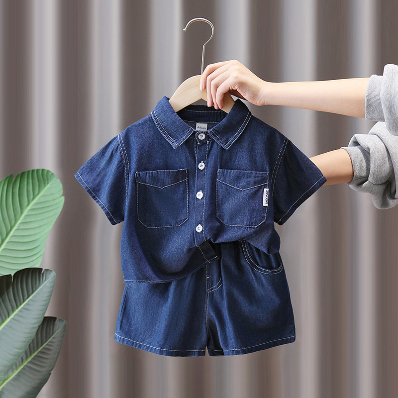 7214 Traje de verano de mezclilla para niños 2025 Nuevo vestido de verano Camisa delgada de manga corta Traje de dos piezas Ropa para niños queer de moda
