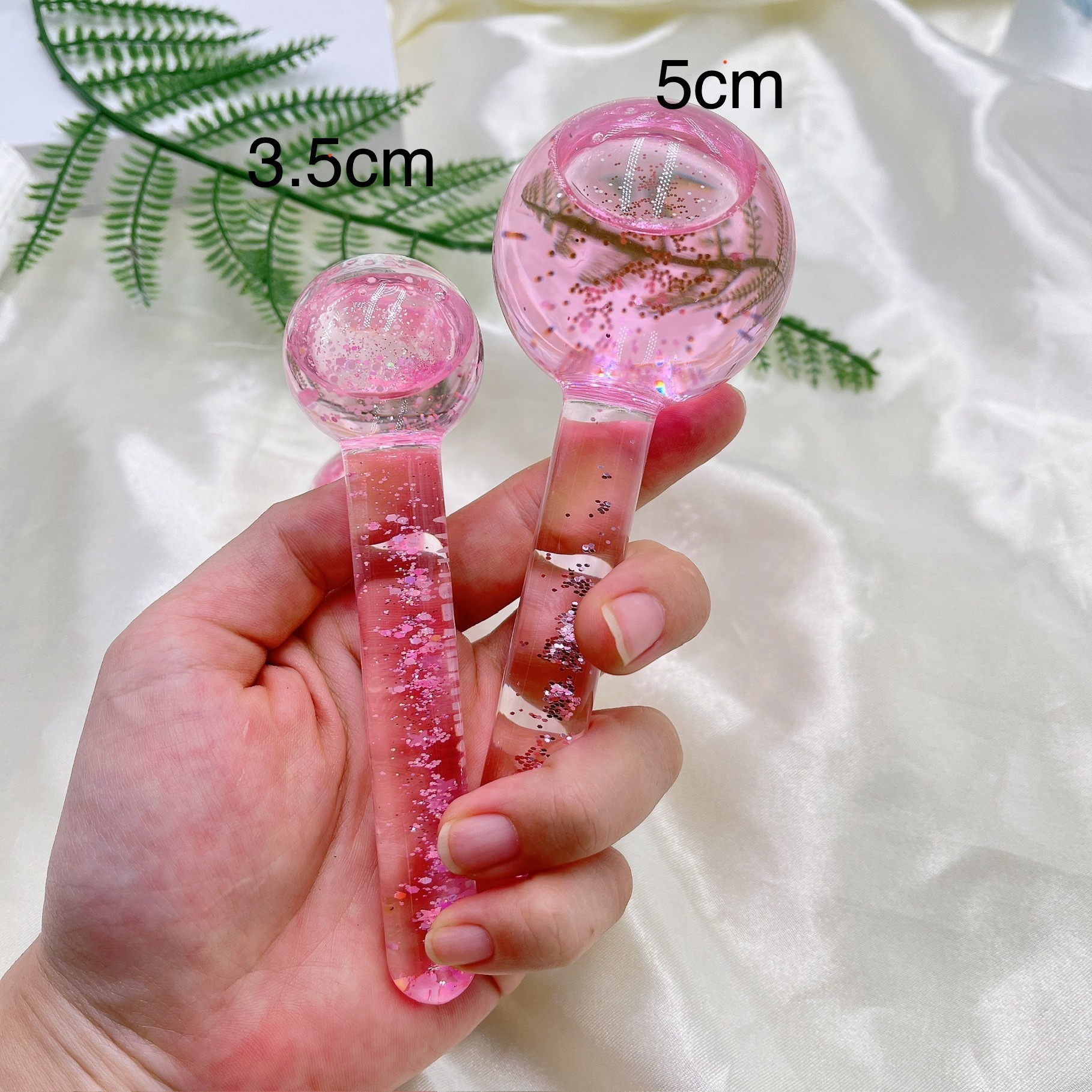 Transfronterizo Amazon Hockey sobre hielo Bola de belleza Pink Crystal Hockey sobre hielo Terapia de hielo Masaje facial Vidrio Bola de belleza Bola de hielo