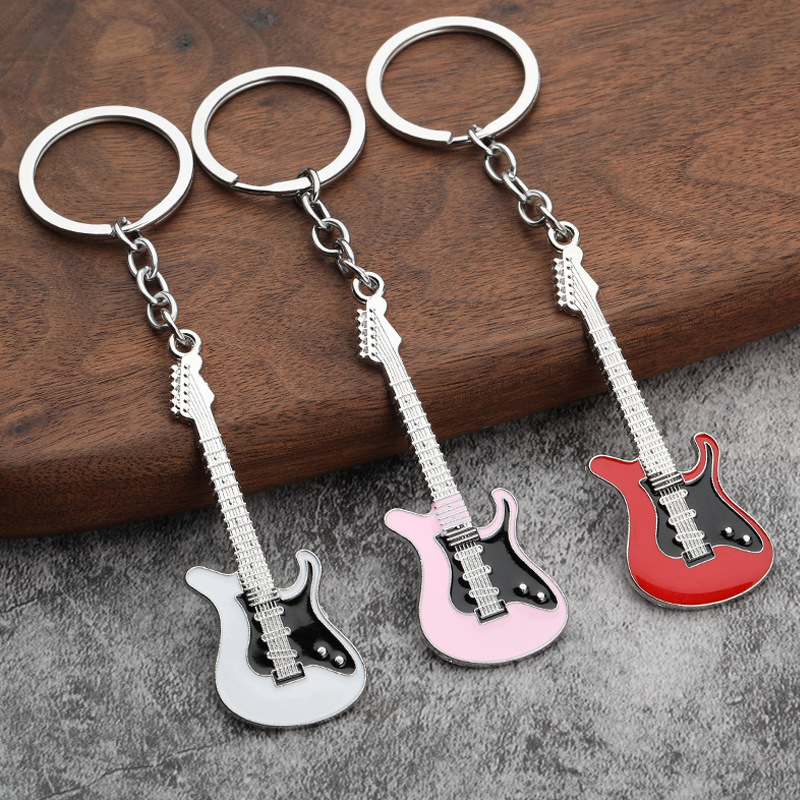 Cross-Border Exclusive for Wholesale in Stock, Creative Musical Instrument Pendants, Event Gift Bags, Pendants, Metal Painted Guitar Keychains