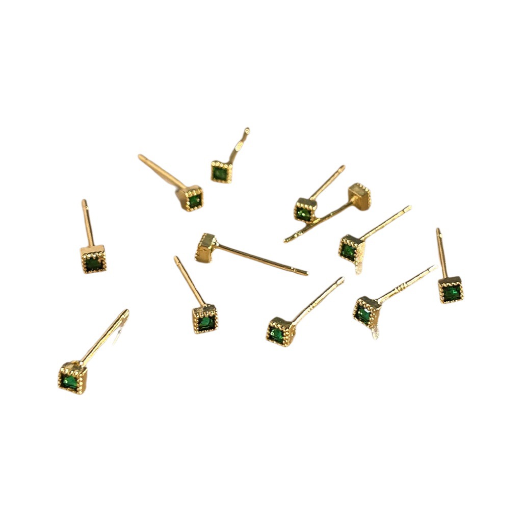 No hay necesidad de recogerlo cuando se duerme ~ Esmeralda cuadrado azúcar ZIRCON Stud pendientes para las mujeres retro exquisito mini S925 aguja de plata joyería del oído