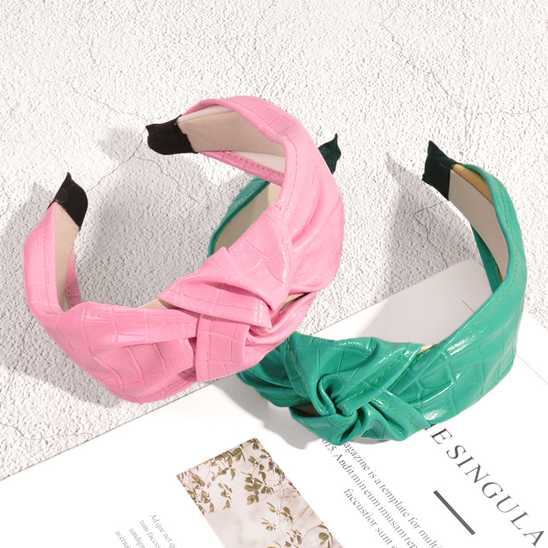 New Pu Leather Headband Retro Solid Color Knotted Hairband display picture 1