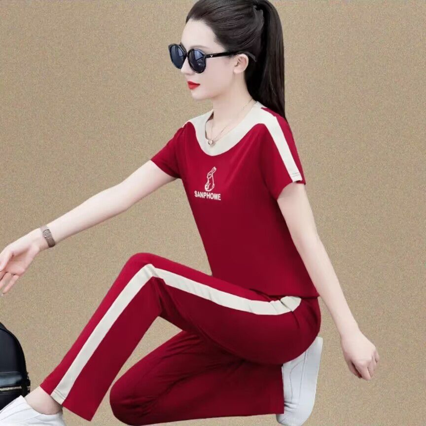 Casual Sports suit Women's Summer 2024 Summer New Stylish Age-reducing Online Popular Fashionable Short-sleeved Loose Two-piece Set
