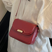 2024�¿�����e����Ůɭ�Ȱٴ��ﶬ�͹ŕr��С�������sС��б���