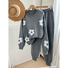 B 38417 Flower plus size sweater �������Ůë�¿羳����
