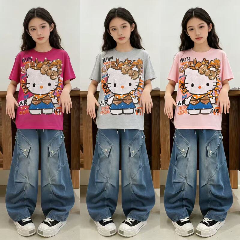 American-style design, featuring Hello Kitty and SpongeBob prints, short-sleeved T-shirt and jeans set for women, perfect for summer, casual wear, and easy to match with any outfit American-style design, featuring Hello Kitty and SpongeBob prints, short-sleeved T-shirt and jeans set for women, perfect for summer, casual wear, and easy to match with any outfit