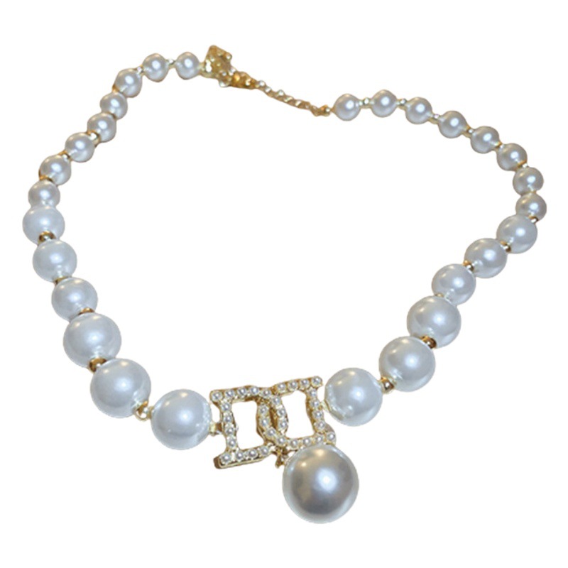 Moda francesa nueva perla carta collar moda luz lujo alto grado temperamento clavícula cadena Internet celebridad collar al por mayor