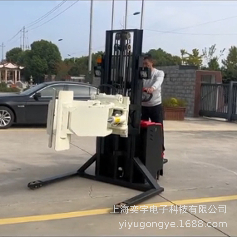 支腿站驾式夹抱车