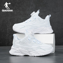 乔丹儿童小白鞋秋冬皮面旋转纽扣板鞋男女童学生跑步运动鞋老爹鞋