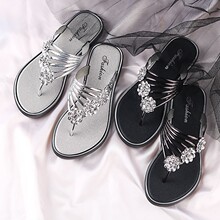 2025�¿�������Ů�ļ��⴩�W���L�r�����e�A�_ƽ����Ь��߅ɳ��Ь