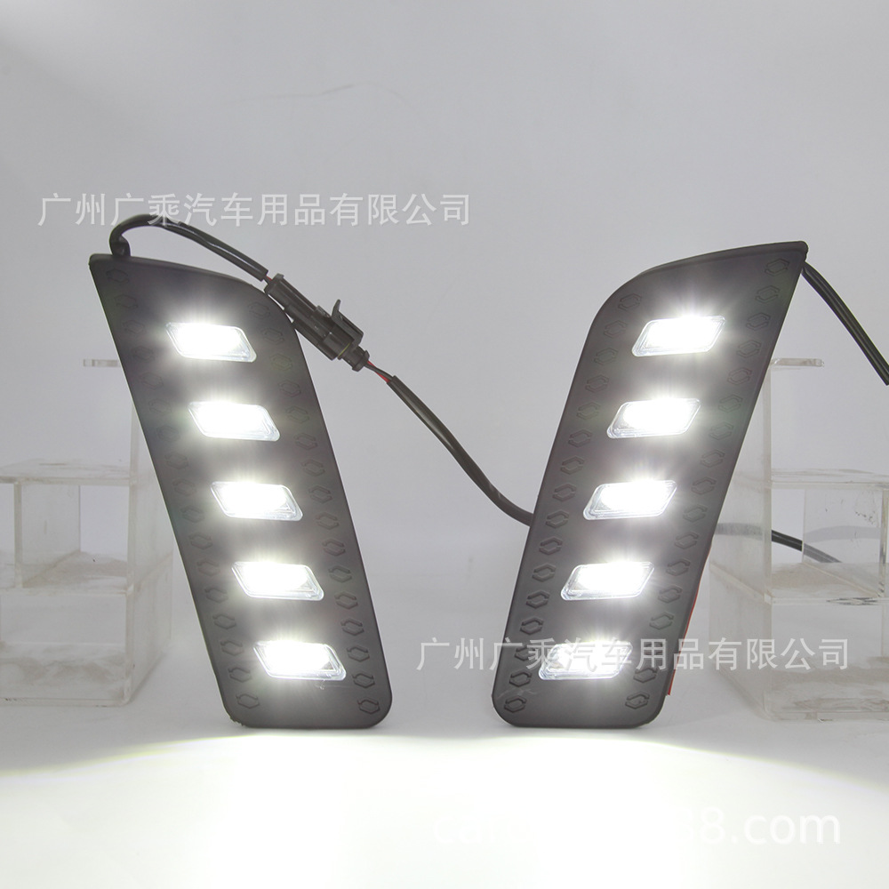 Aplicable a la luz diurna RANGER Luz antiniebla LED RANGER 2012-2014 Luz de circulación diurna modificada de red media