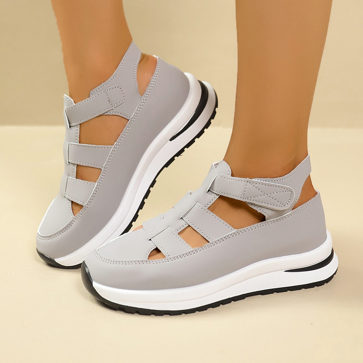 Comercio exterior de tamaño grande sandalias de talón de pendiente hueca verano 2025 nuevo velcro muffin grueso interior zapatos de altura de mujer 43
