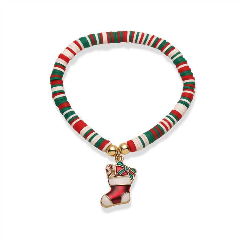 Fabricante de pulseras navideñas con cuentas de arcilla suave populares en Europa y América, chapado en aleación, con diseño de gota de aceite y campana de árbol de Navidad, en stock.