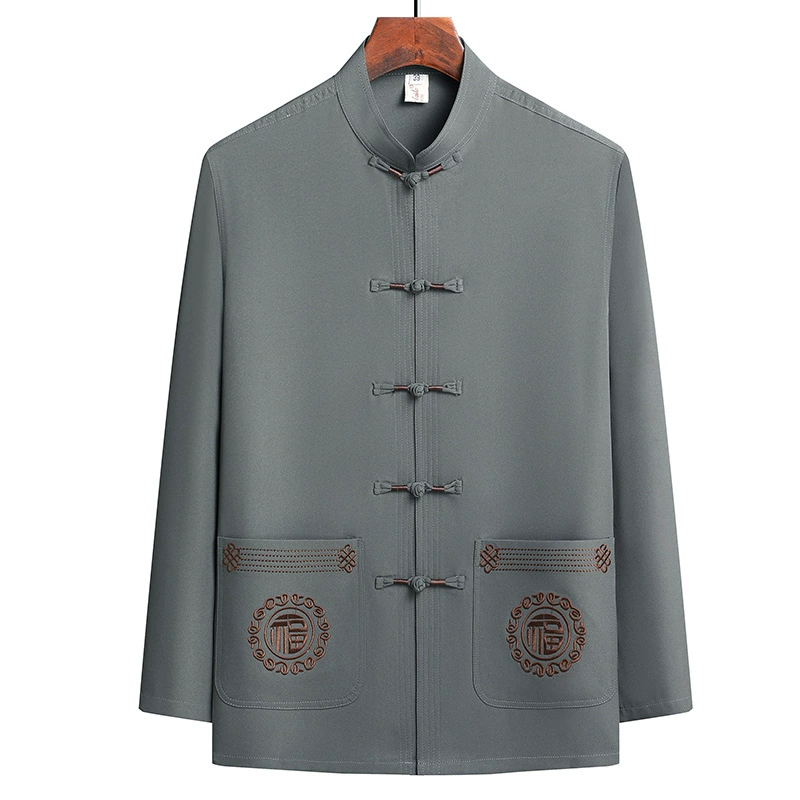 Тан одеваются мужчины среднего и пожилого возраста