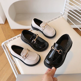 童皮鞋;童凉鞋;童运动鞋