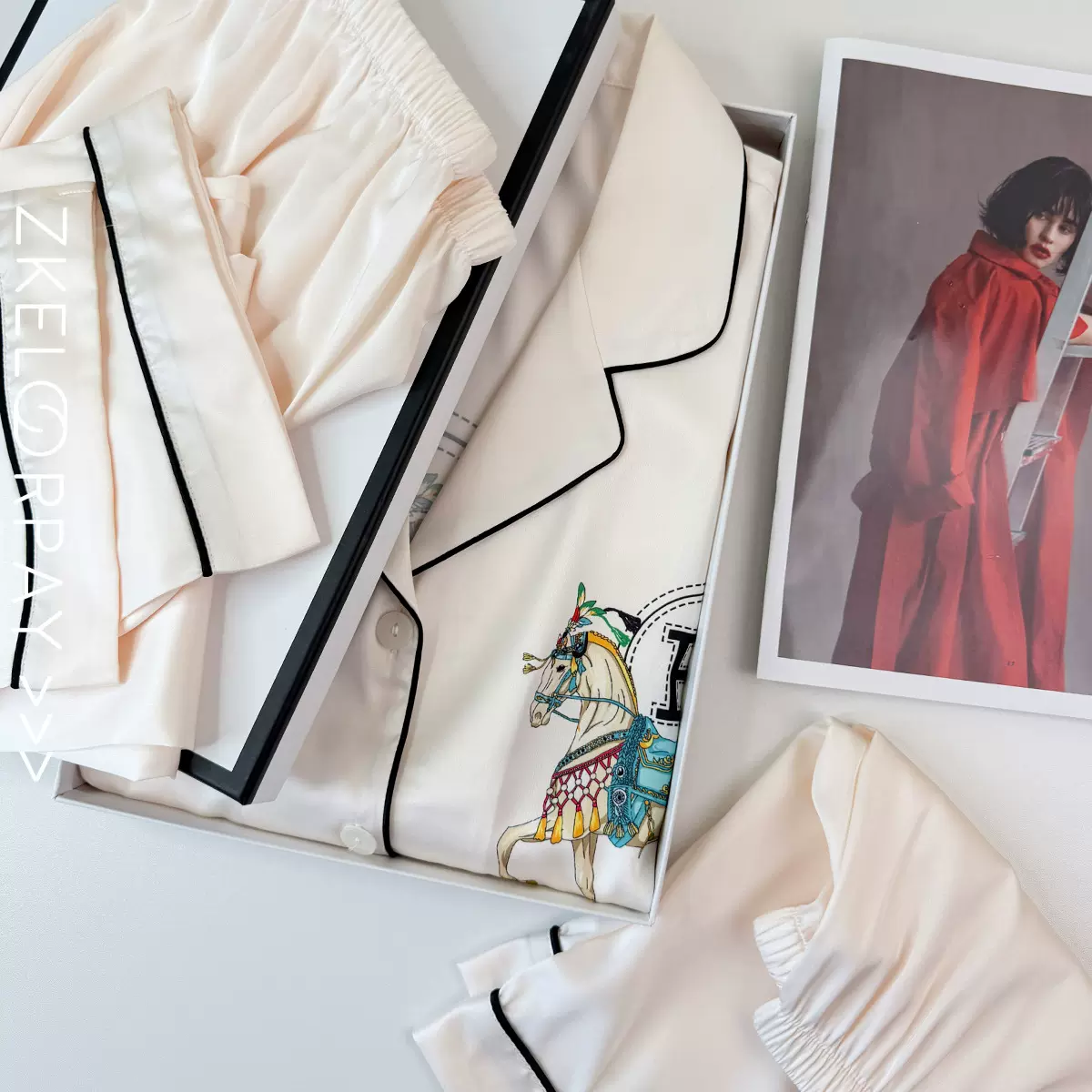 夏季情侣冰丝睡衣三件套清凉感白色高级感女士ins风家居服男春秋