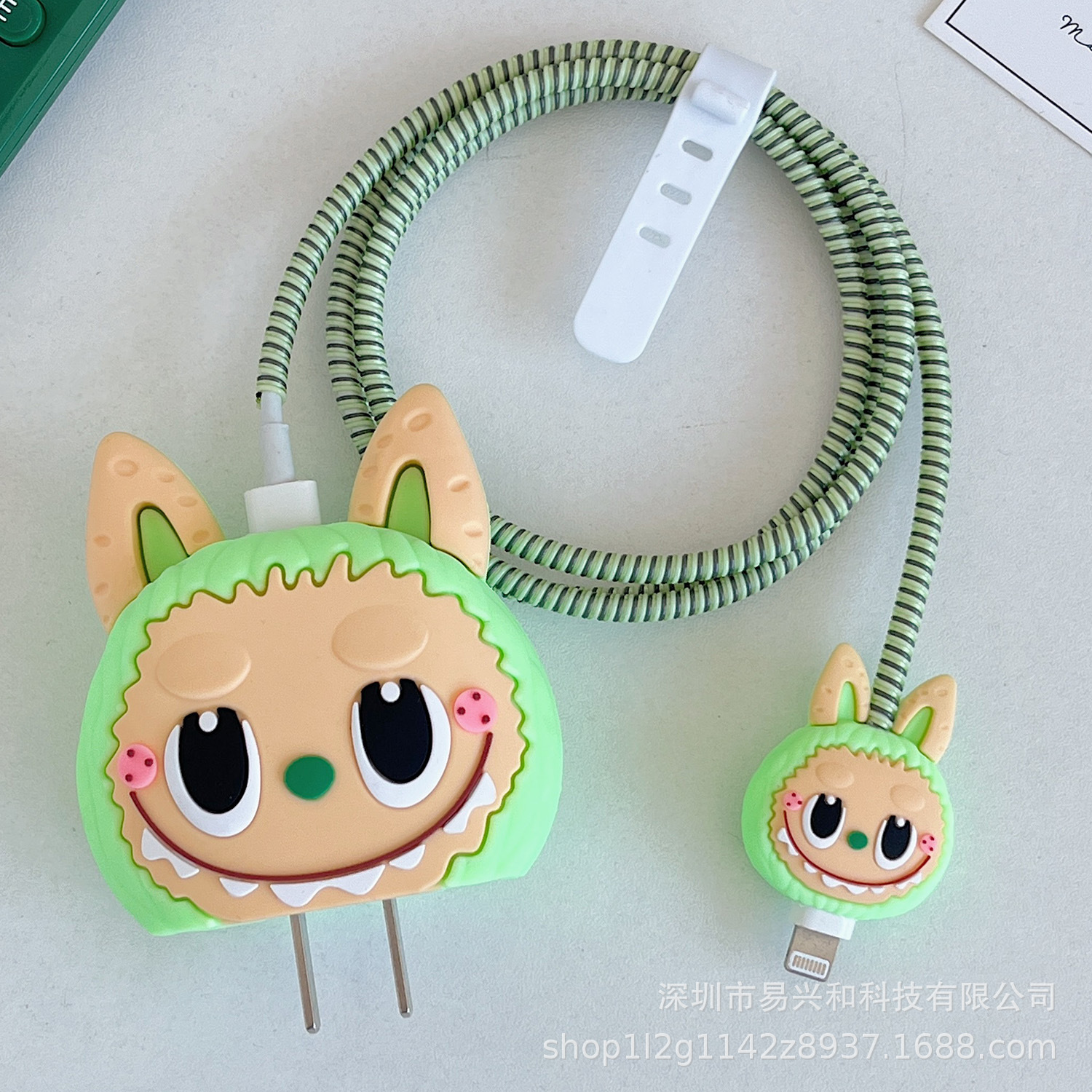 Aplicable Apple 18W / 20W cargador de cabeza de cubierta cargador de cubierta de cable de datos cubierta de 4 piezas al por mayor