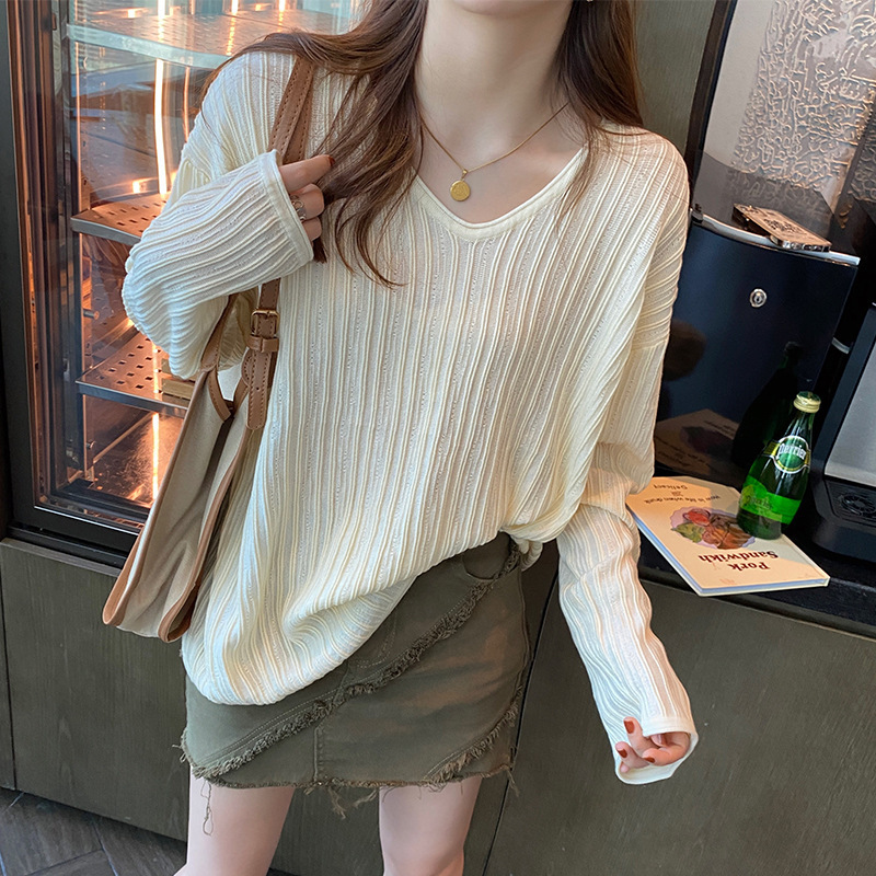 Early Autumn New Knitwear Women's Thin Base Shirt Inner 2024 Spring and Autumn Design Sense Loose Sweater Long-sleeved Top