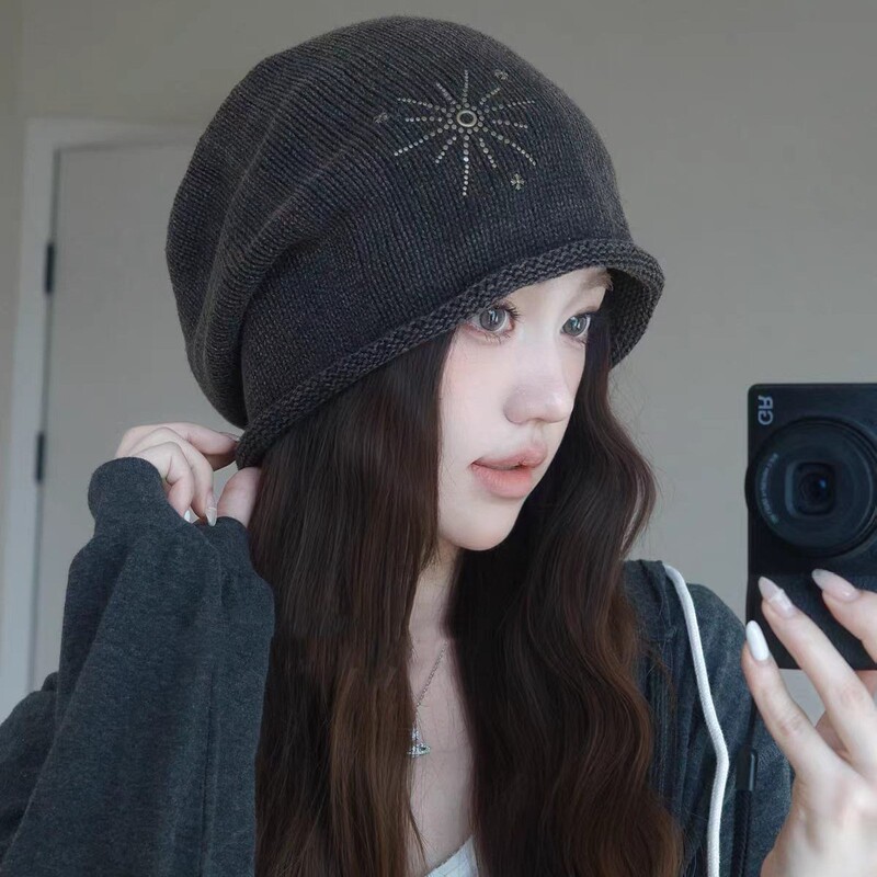 Washed sweet and cool Korean-style relaxed beanie, versatile and face-slimming, cold weather cap Washed sweet and cool Korean-style relaxed beanie, versatile and face-slimming, cold weather cap
