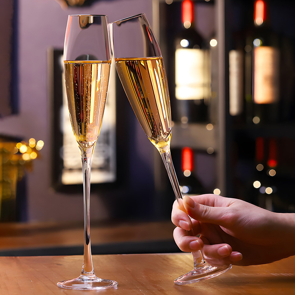 Taza de champán de cristal de lujo ligero con tazas de vino de alto valor creativo tazas de vinos de vidrio tazas de cóctel