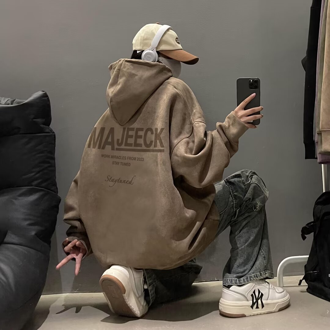 M018 카키