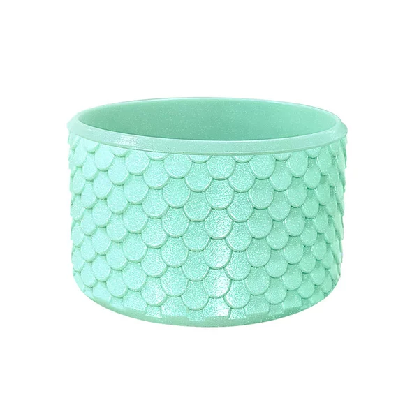 Light chameleon-mint green (fish scale pattern)