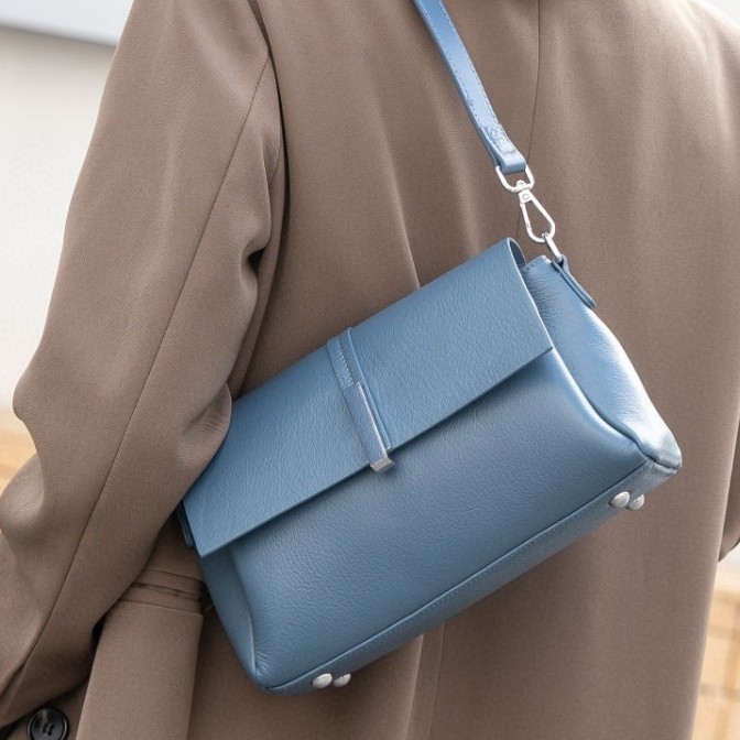 Top Grain Cowhide Leather Women's Shoulder Bag - Minimalist Flap Underarm Bag For Commuting And Shopping, Soft Genuine Leather