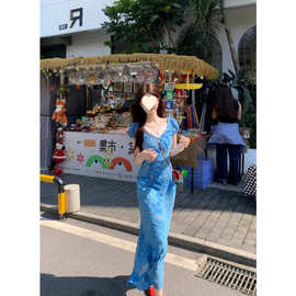 2025夏新款法式感气质风收腰显瘦连衣裙女中长裙度假裙