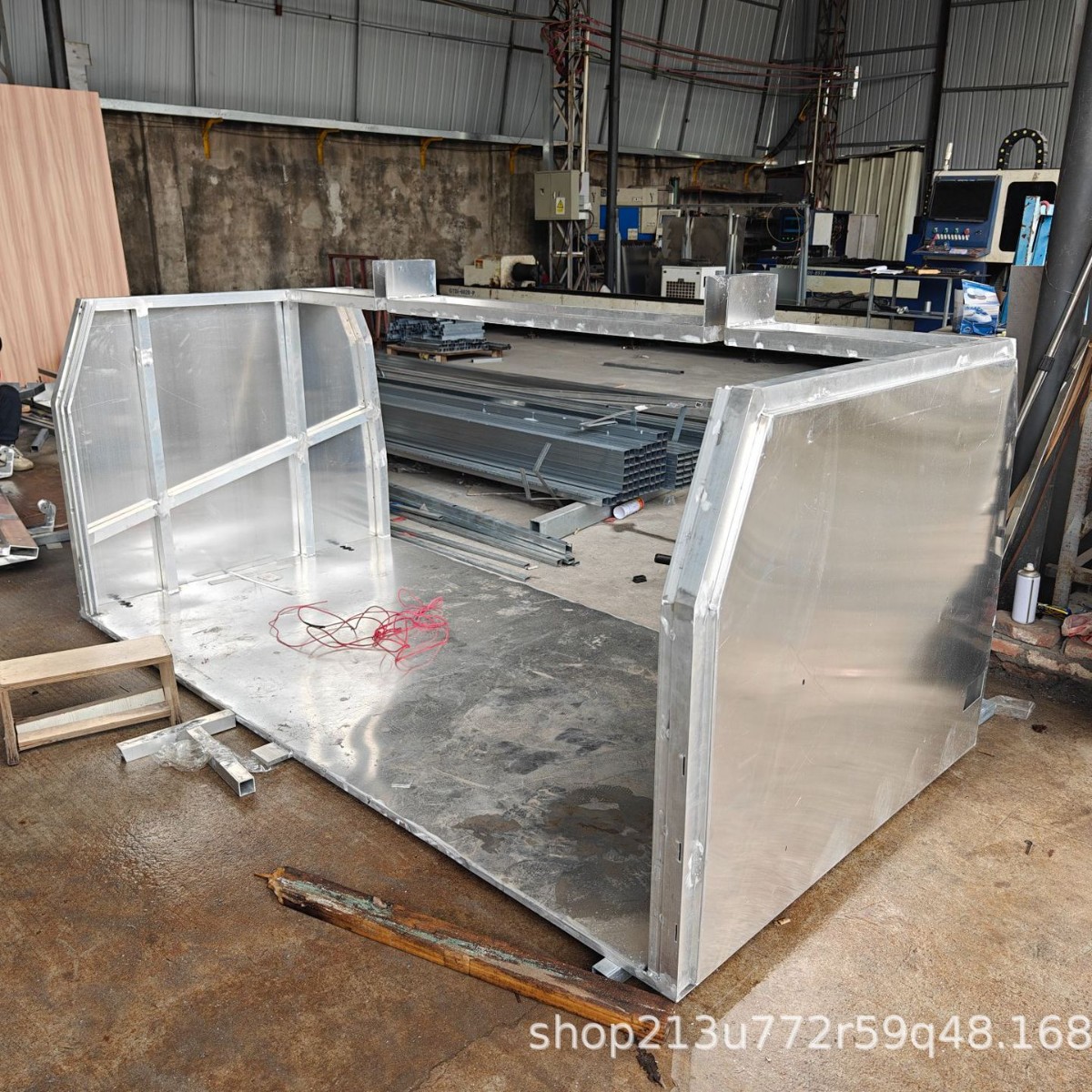 无人车铝合金箱体钣金加工