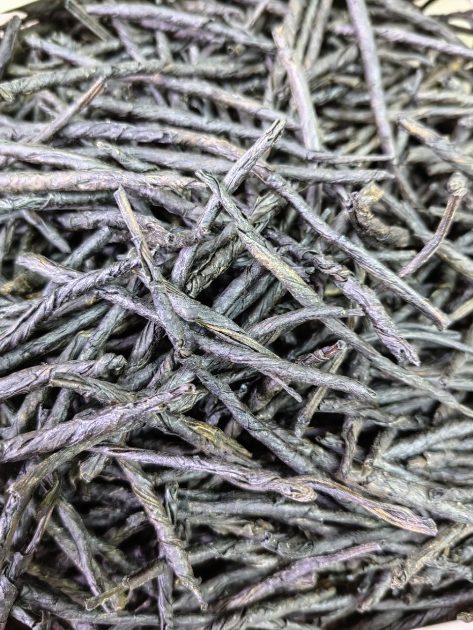 Ku Ding Tea (Ilex kudingcha) — Large & Small Leaf Bitter Herbal Tea, 500g preparation
