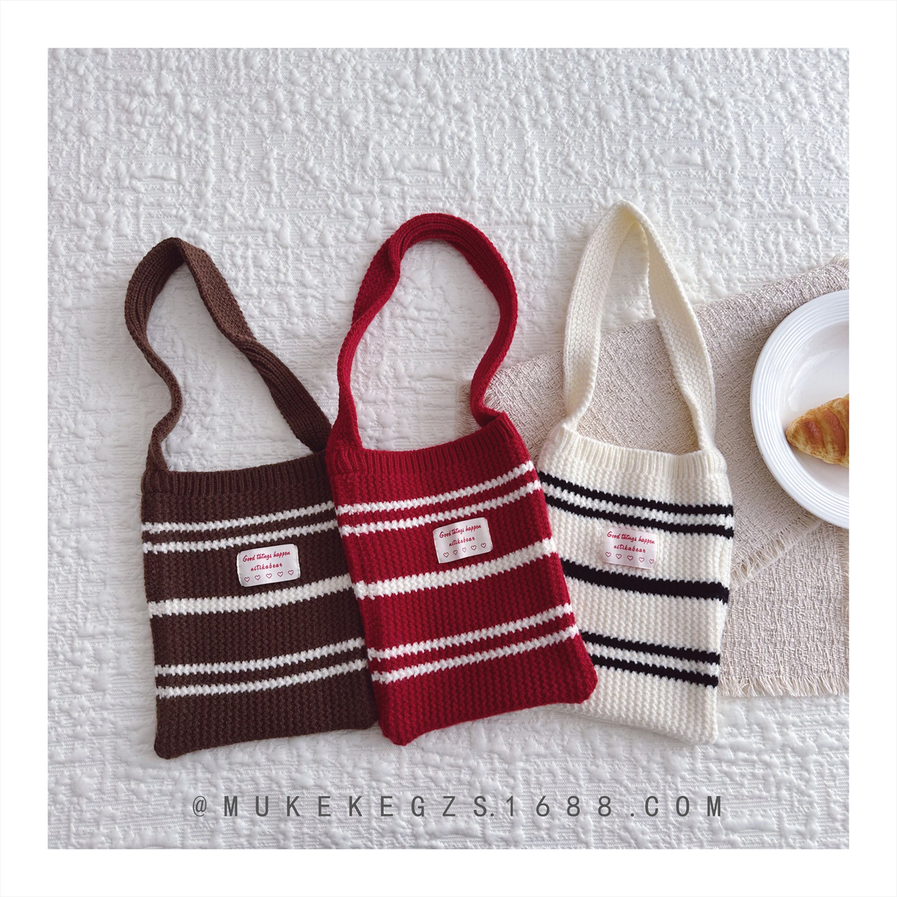Korean-style striped knitted bag for children, a trendy and casual handbag for both boys and girls, a versatile yarn bag, and a coin purse