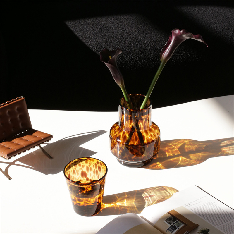 Jarrón de concha de carey 1 pieza de diseño de alto nivel, entrada a la sala de estar, decoración de jarrón de vidrio medieval, decoración de regalo de arte