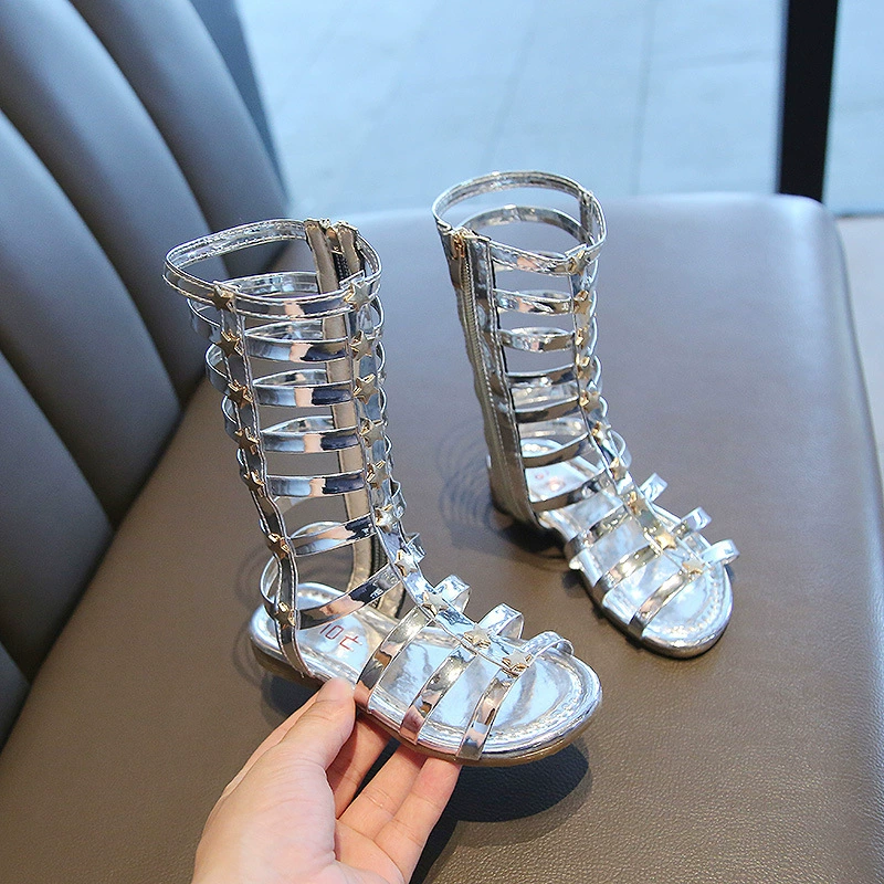 Длинные римские туфли с открытым носком, детские сандалии 2024, новые летние сандалии для девочек с высокими заклепками, модные сандалии для девочек