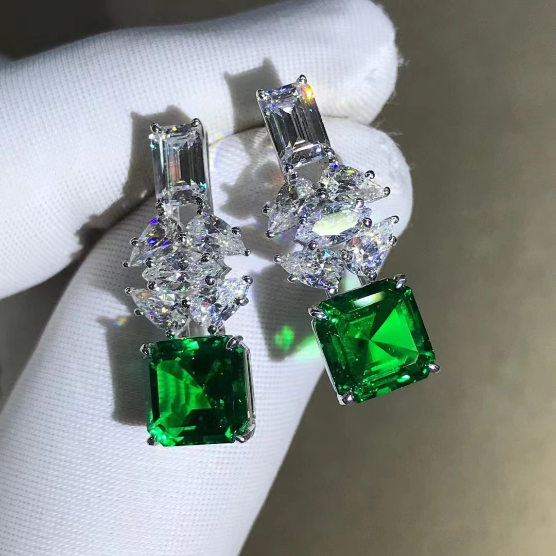 9K con pendientes de esmeralda colombiana 3.88 quilates pendientes de esmeralda con certificado internacional GRC transfronterizo