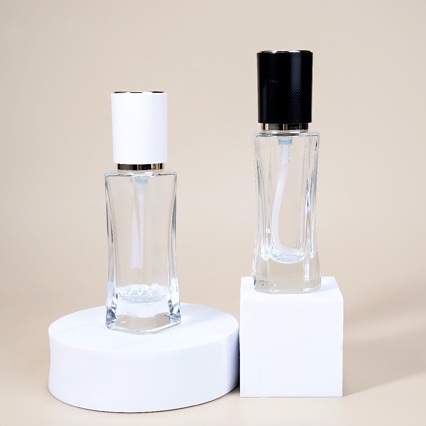 Guangzhou spot al por mayor 30ml nueva botella de base de polvo de cintura pequeña botella de aceite esencial botella de vidrio transparente