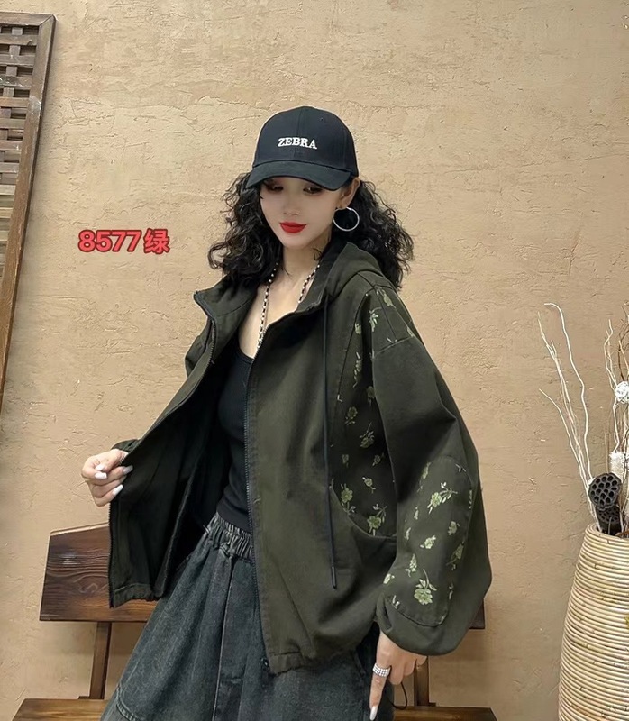 印花拼接连帽外套女 2025秋新款复古文艺宽松下摆抽绳妈妈装 8577|undefined