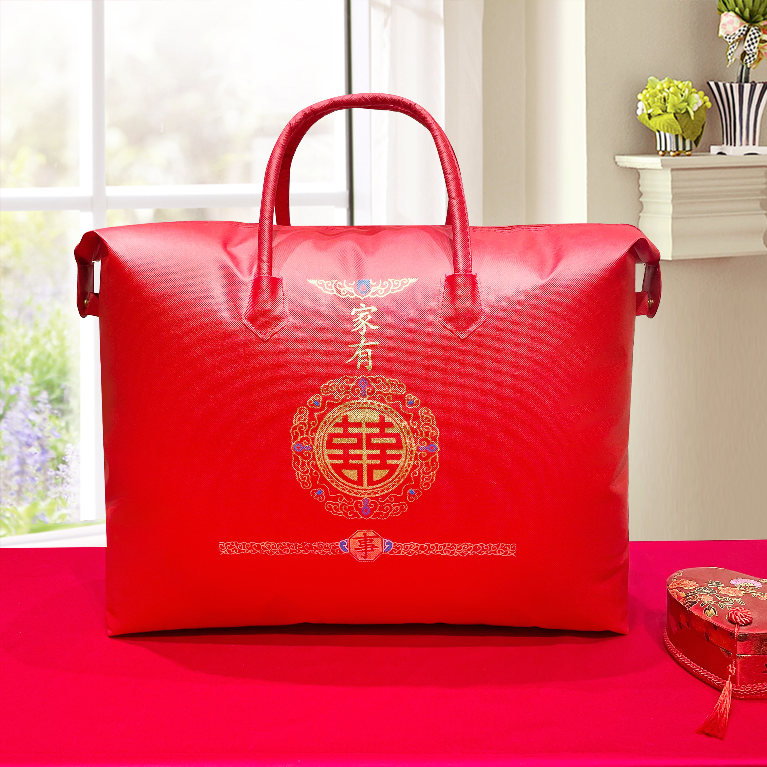 행복한 가족 이벤트를 위한 부드러운 가방 [두꺼운 입자 방습 천, 핫 스탬핑 인쇄] 환경 친화적이며 냄새가 없습니다.