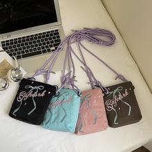 日系新款斜挎包高圆圆蝴蝶结同款刺绣尼龙格子单肩环保精致手机包