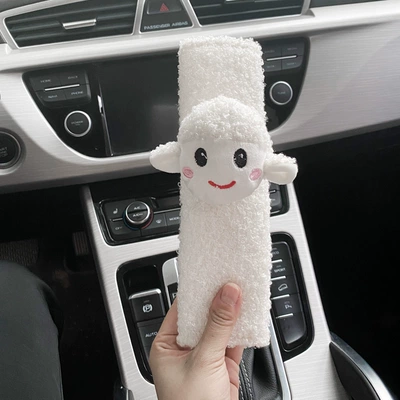 Box Advanced Sense Cute Lamb: Car tissue box/set - lamb-shoulder-pad