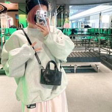 大王宽松简约字母刺绣加绒加厚卫衣2025秋冬男女同款圆领套头上衣