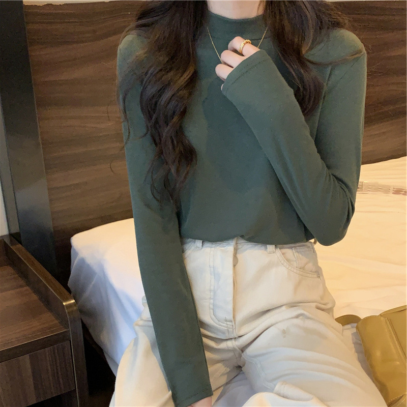 저먼 벨벳 하프 터틀넥 그린