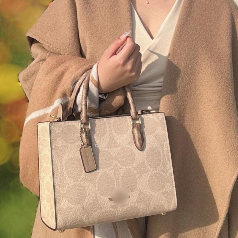 Koujia's New Tote Bag Maggie Handbag Large Capacity High-End Single Shoulder Crossbody Bag Fashionable Commuter Women's Bag