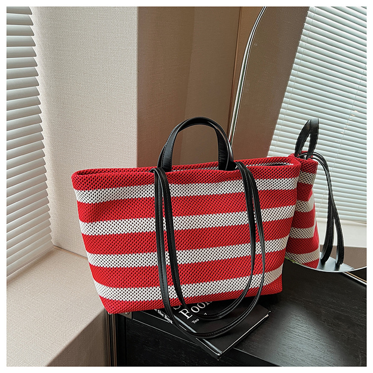 Fashionable large-capacity commuting bag for women 2025 new style, single-shoulder bag for going out to work, casual color-blocking tote bag undefined
