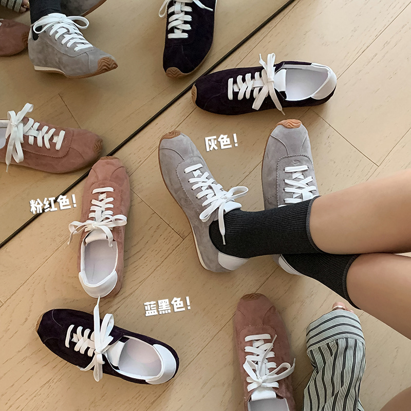 Casual footwear for leisure for work and office