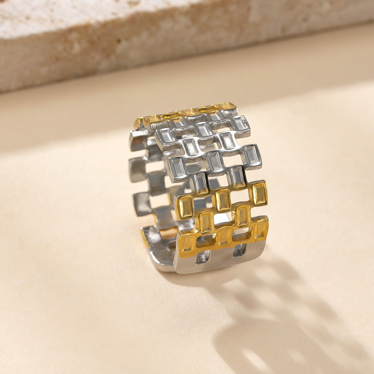 Nuevo estilo transfronterizo joyería de acero de titanio anillo abierto de oro chapado de alta calidad 18k presión de aceite color hojas anillo de acero inoxidable