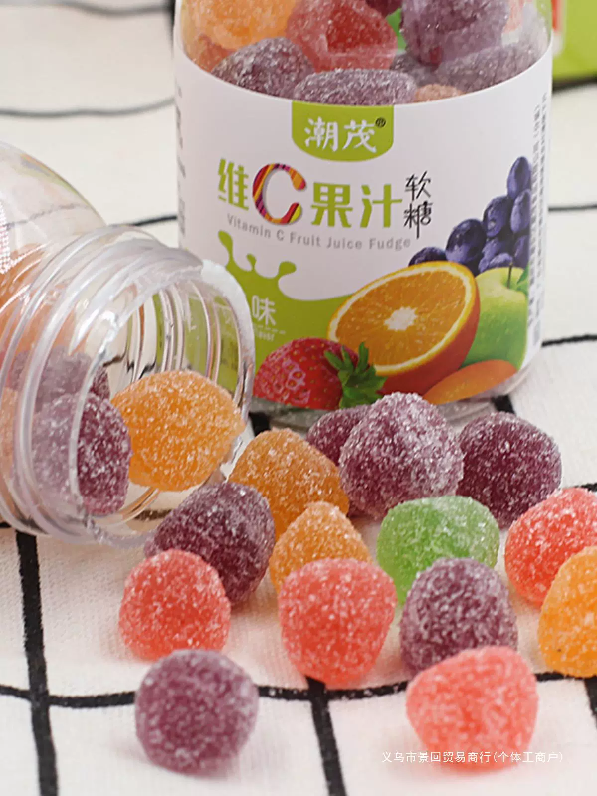 Vitamin C juice fudge 70g*4 bottle box fruit flavor sugar rubber sugar children VC sugar sour QQ candy casual snacks