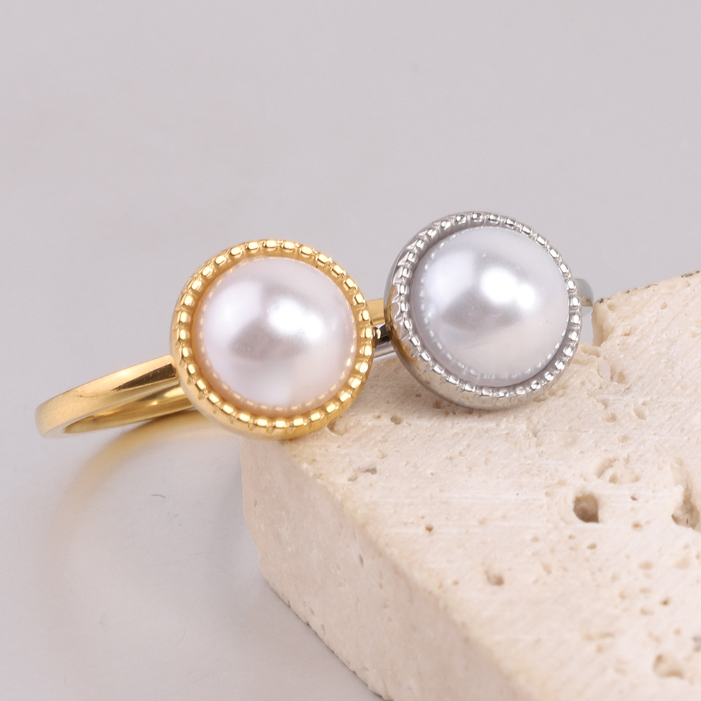 Women's Gender Simple Style Round Titanium Steel Pearl Pearl Rings