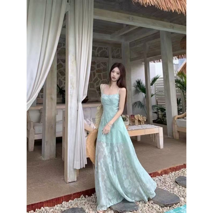 法式薄荷绿吊带连衣裙女夏季2025新款开春穿搭海边度假风收腰长裙|undefined