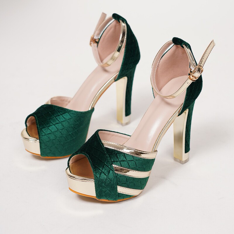 Cross-Border Women's Roman Sandals European Style Fashion High Heels Waterproof Platform Elegant Metal Model Catwalk Performance Women's Shoes