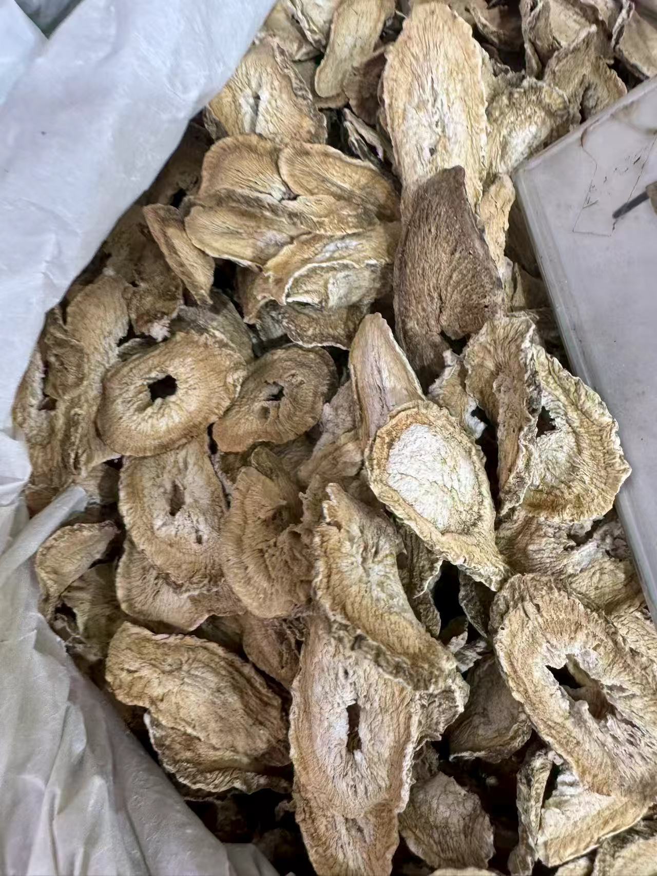 Burdock Root Tea Niubang Gen 1000g Dried Sliced Herbal Tea Bulk Bag in use
